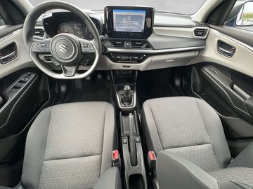 Car image 9