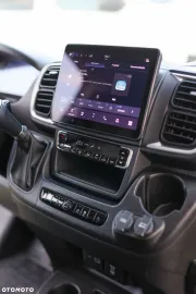 Car image 40