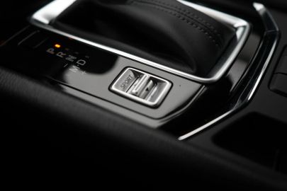 Car image 49