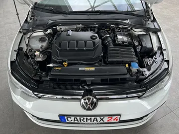 Car image 27