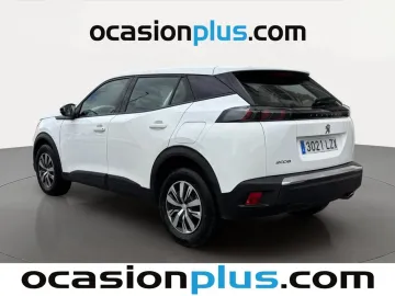 Car image 4