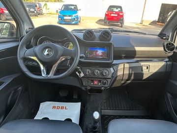 Car image 12