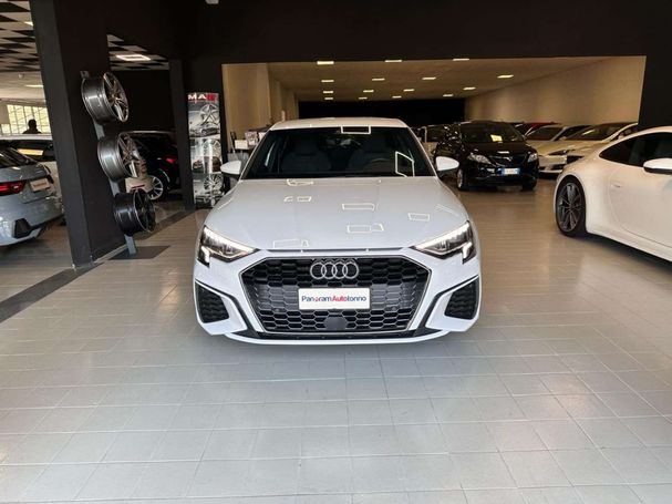 Audi A3 35 TFSI S tronic S-line 110 kW image number 3