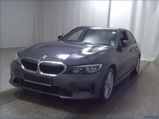 BMW 318d Advantage 110 kW image number 1