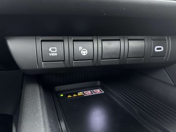 Car image 38