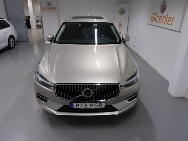 Volvo XC60 T6 Recharge AWD 250 kW image number 11