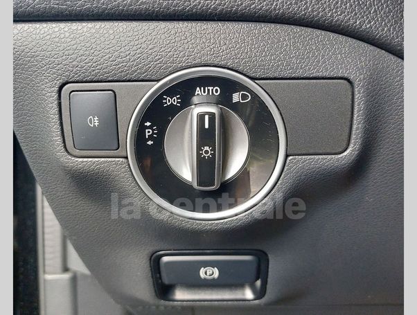 Mercedes-Benz GLA 180 7G-DCT 90 kW image number 8