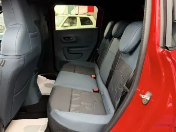 Car image 22