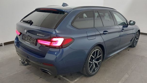 BMW 530d Touring M 210 kW image number 3