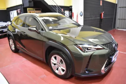 Car image 3