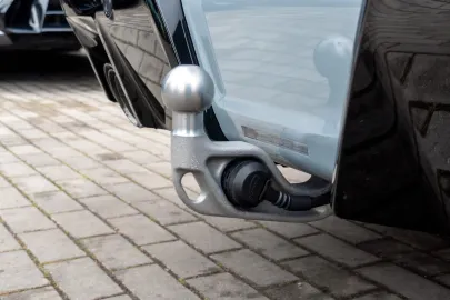 Car image 36