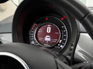 Car image 26