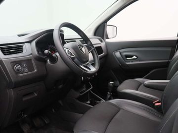 Car image 30