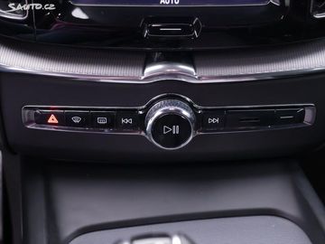 Car image 33