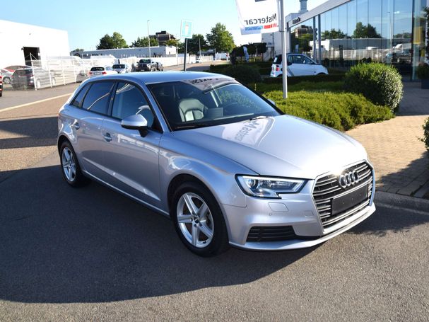 Audi A3 1.0 TFSI S tronic 85 kW image number 2