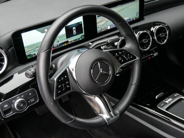 Mercedes-Benz CLA 180 100 kW image number 9