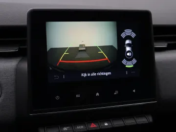Car image 32