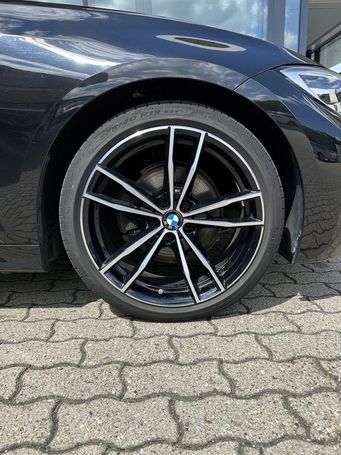 BMW 320d xDrive M Sport 140 kW image number 9