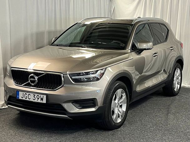 Volvo XC40 T2 Momentum 95 kW image number 1