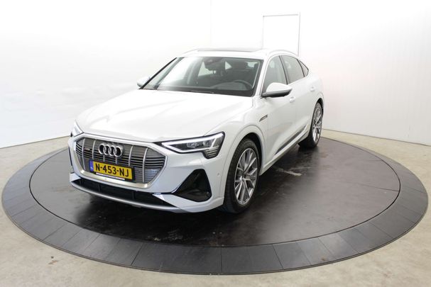 Audi e-tron 55 quattro Sportback 300 kW image number 2