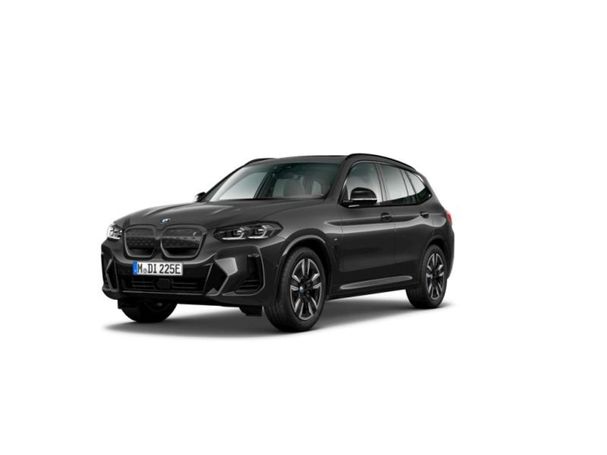 BMW iX3 Inspiring 210 kW image number 19