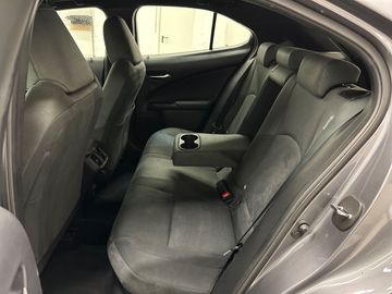 Car image 22