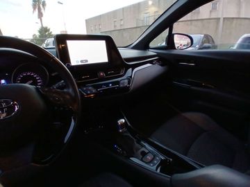 Car image 11