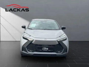 Car image 3