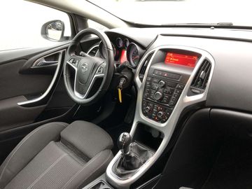 Car image 14