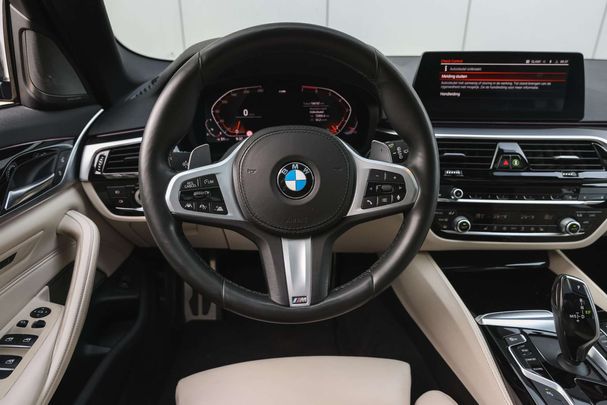 BMW 530i Touring 185 kW image number 4