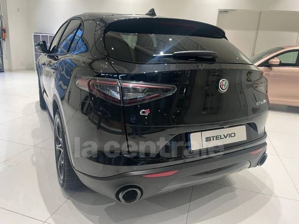 Alfa Romeo Stelvio 2.2 Q4 154 kW image number 22