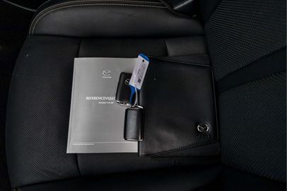 Car image 37