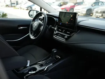 Car image 21