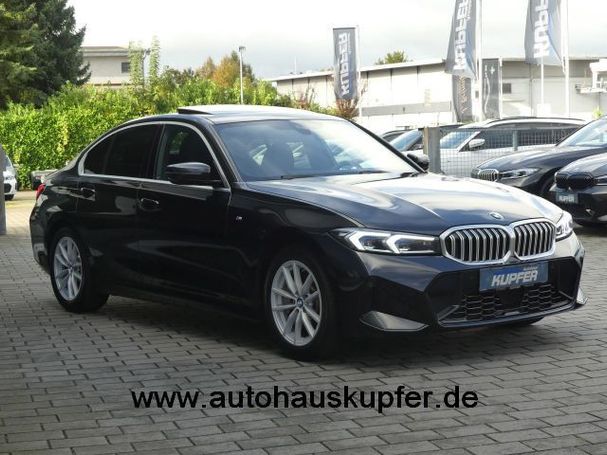 BMW 330i 180 kW image number 2