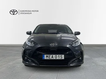 Car image 2
