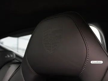 Car image 34