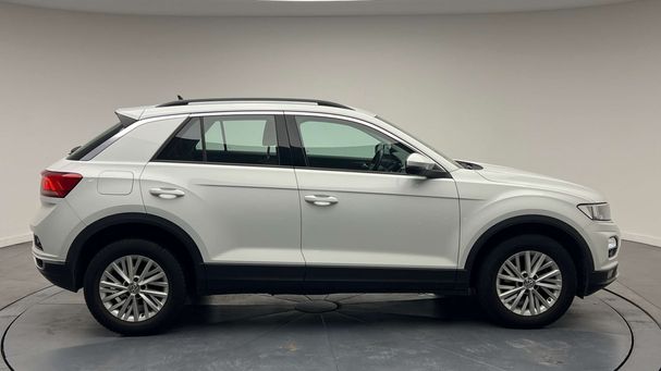 Volkswagen T-Roc 1.6 TDI 85 kW image number 4