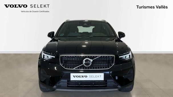 Volvo XC40 T2 Core 95 kW image number 2