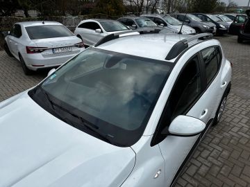 Car image 31