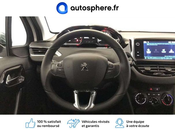 Peugeot 208 PureTech 82 Signature 61 kW image number 19