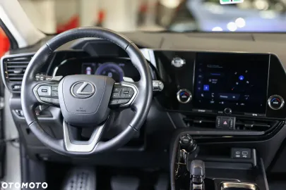 Car image 36