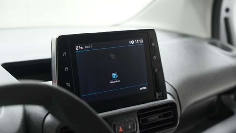 Car image 47