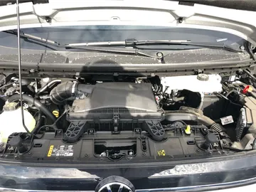 Car image 28