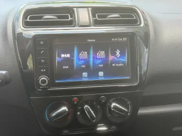 Car image 38