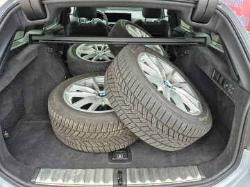 Car image 41