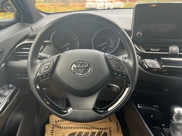 Car image 13