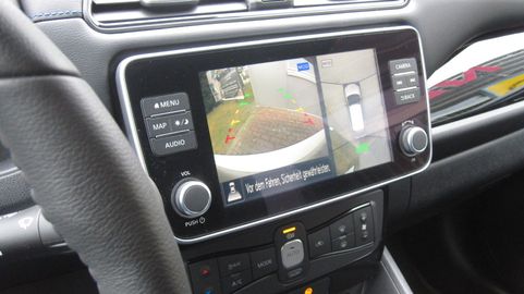 Car image 13