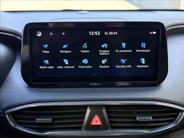 Car image 30