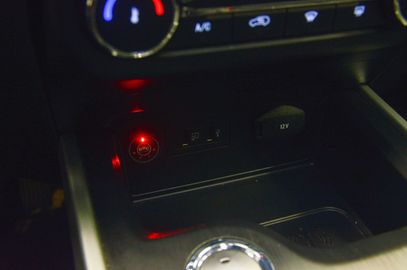 Car image 38