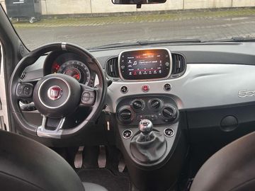 Car image 12